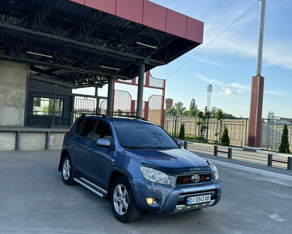Синій Тойота РАВ 4, об'ємом двигуна 2 л та пробігом 187 тис. км за 7700 $, фото 3 на Automoto.ua