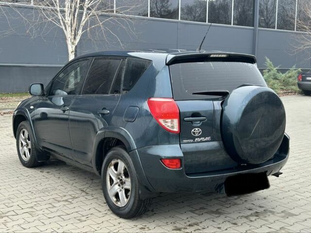 Синий Тойота РАВ 4, объемом двигателя 2.2 л и пробегом 290 тыс. км за 4150 $, фото 1 на Automoto.ua