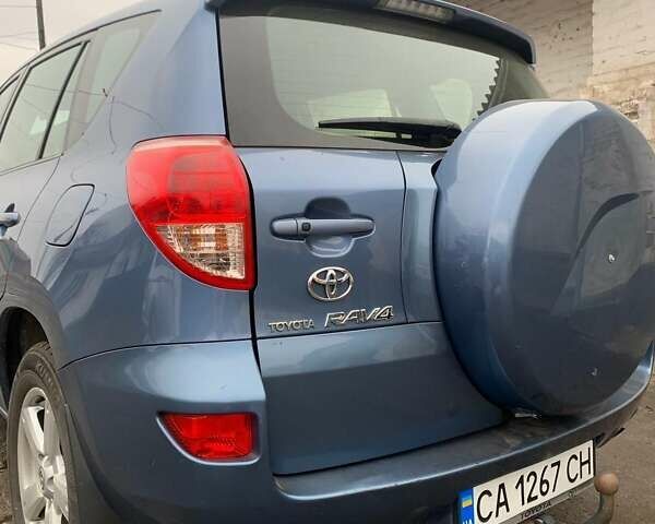 Синій Тойота РАВ 4, об'ємом двигуна 2.23 л та пробігом 274 тис. км за 8700 $, фото 5 на Automoto.ua