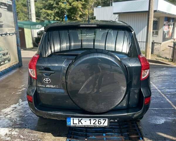 Синий Тойота РАВ 4, объемом двигателя 2.2 л и пробегом 300 тыс. км за 4839 $, фото 6 на Automoto.ua