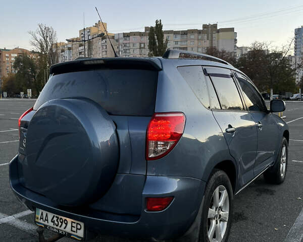 Синий Тойота РАВ 4, объемом двигателя 2 л и пробегом 346 тыс. км за 8700 $, фото 6 на Automoto.ua