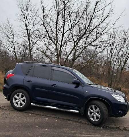 Синий Тойота РАВ 4, объемом двигателя 2 л и пробегом 239 тыс. км за 8800 $, фото 5 на Automoto.ua