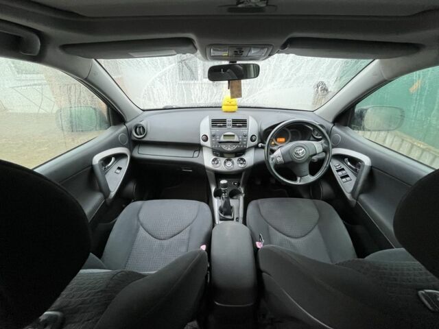 Синий Тойота РАВ 4, объемом двигателя 2.2 л и пробегом 177 тыс. км за 5300 $, фото 10 на Automoto.ua