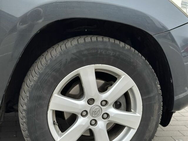 Синий Тойота РАВ 4, объемом двигателя 2.2 л и пробегом 177 тыс. км за 5300 $, фото 3 на Automoto.ua