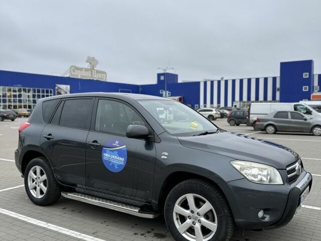 Синий Тойота РАВ 4, объемом двигателя 2.2 л и пробегом 177 тыс. км за 5300 $, фото 8 на Automoto.ua