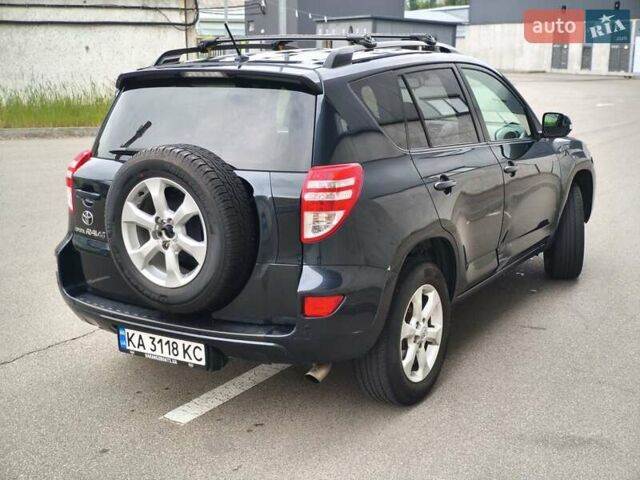 Синий Тойота РАВ 4, объемом двигателя 2 л и пробегом 334 тыс. км за 11400 $, фото 3 на Automoto.ua