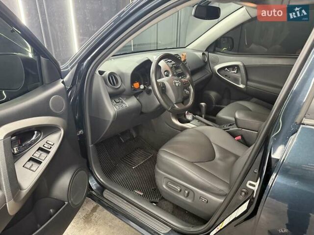 Синий Тойота РАВ 4, объемом двигателя 1.99 л и пробегом 224 тыс. км за 13500 $, фото 13 на Automoto.ua