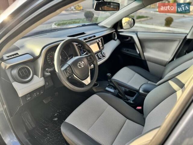 Синий Тойота РАВ 4, объемом двигателя 2.5 л и пробегом 180 тыс. км за 13750 $, фото 14 на Automoto.ua