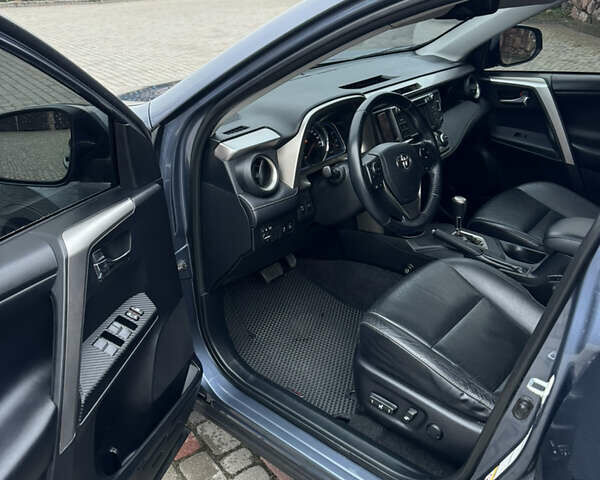 Синій Тойота РАВ 4, об'ємом двигуна 2.23 л та пробігом 146 тис. км за 18900 $, фото 53 на Automoto.ua