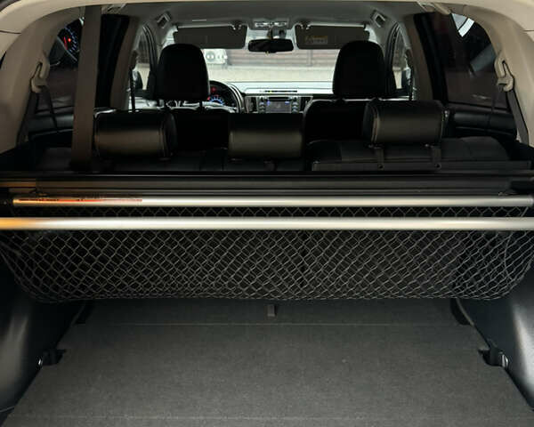 Синій Тойота РАВ 4, об'ємом двигуна 2.23 л та пробігом 146 тис. км за 18900 $, фото 63 на Automoto.ua