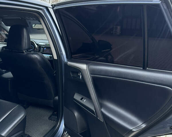 Синій Тойота РАВ 4, об'ємом двигуна 2.23 л та пробігом 146 тис. км за 18900 $, фото 43 на Automoto.ua