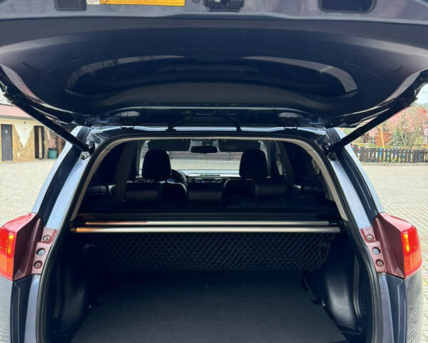 Синій Тойота РАВ 4, об'ємом двигуна 2.23 л та пробігом 146 тис. км за 18900 $, фото 62 на Automoto.ua