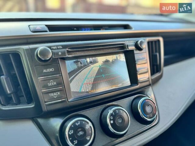 Синий Тойота РАВ 4, объемом двигателя 2.5 л и пробегом 180 тыс. км за 13750 $, фото 16 на Automoto.ua