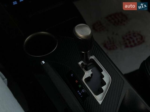 Синий Тойота РАВ 4, объемом двигателя 2.49 л и пробегом 220 тыс. км за 15700 $, фото 20 на Automoto.ua