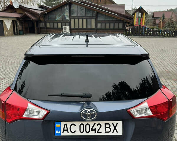 Синій Тойота РАВ 4, об'ємом двигуна 2.23 л та пробігом 146 тис. км за 18900 $, фото 11 на Automoto.ua