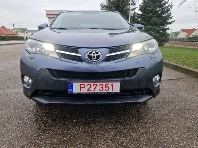 Синий Тойота РАВ 4, объемом двигателя 2.2 л и пробегом 198 тыс. км за 8200 $, фото 1 на Automoto.ua