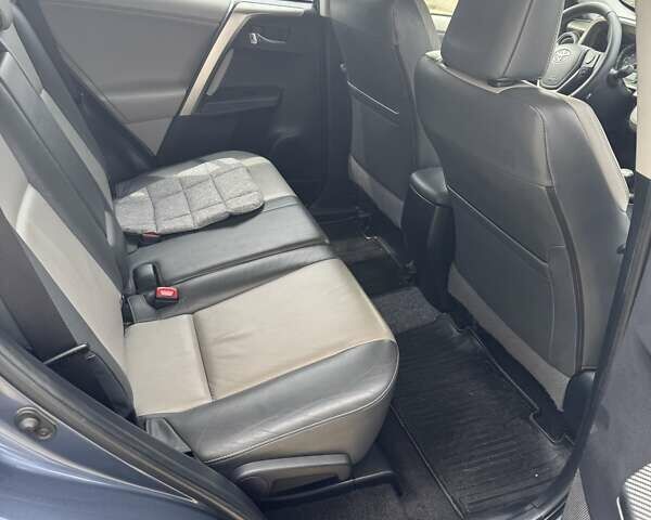 Синій Тойота РАВ 4, об'ємом двигуна 2.23 л та пробігом 114 тис. км за 19800 $, фото 10 на Automoto.ua