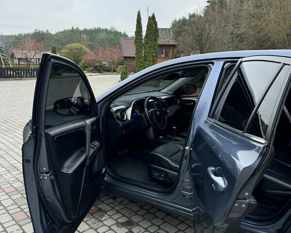 Синій Тойота РАВ 4, об'ємом двигуна 2.23 л та пробігом 146 тис. км за 18900 $, фото 56 на Automoto.ua