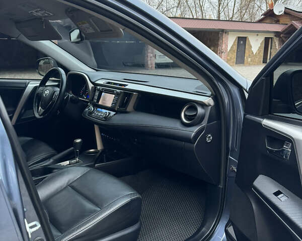 Синій Тойота РАВ 4, об'ємом двигуна 2.23 л та пробігом 146 тис. км за 18900 $, фото 42 на Automoto.ua