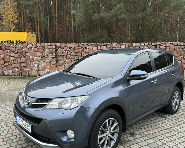 Синій Тойота РАВ 4, об'ємом двигуна 2.23 л та пробігом 146 тис. км за 18900 $, фото 4 на Automoto.ua