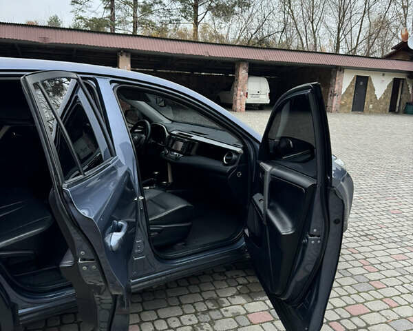 Синій Тойота РАВ 4, об'ємом двигуна 2.23 л та пробігом 146 тис. км за 18900 $, фото 49 на Automoto.ua