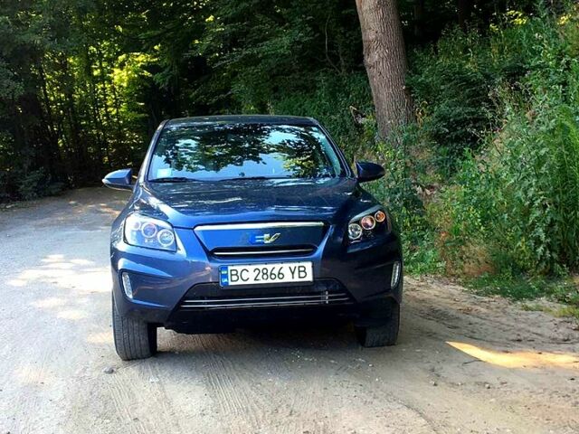 Тойота РАВ 4 2013 в Львове на Automoto.ua Синий Тойота РАВ 4, объемом двигателя 0 л и пробегом 160 тыс. км за 8999 $, фото 3 на Automoto.ua