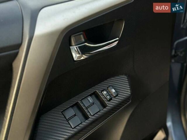 Синий Тойота РАВ 4, объемом двигателя 2.49 л и пробегом 220 тыс. км за 15700 $, фото 13 на Automoto.ua