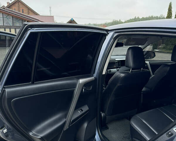 Синій Тойота РАВ 4, об'ємом двигуна 2.23 л та пробігом 146 тис. км за 18900 $, фото 55 на Automoto.ua