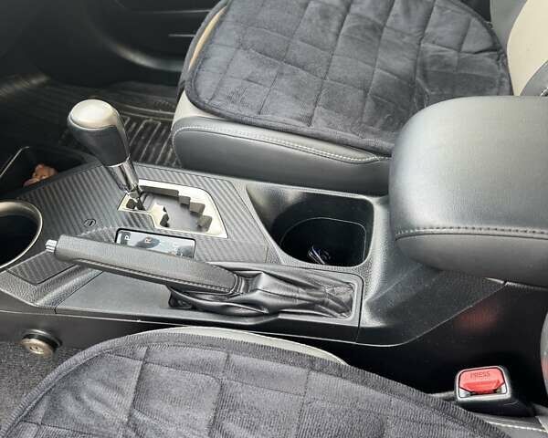 Синій Тойота РАВ 4, об'ємом двигуна 2.23 л та пробігом 114 тис. км за 19800 $, фото 9 на Automoto.ua