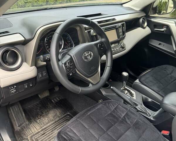 Синій Тойота РАВ 4, об'ємом двигуна 2.23 л та пробігом 114 тис. км за 19800 $, фото 5 на Automoto.ua