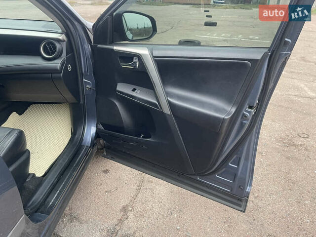 Синий Тойота РАВ 4, объемом двигателя 2.49 л и пробегом 144 тыс. км за 17800 $, фото 9 на Automoto.ua