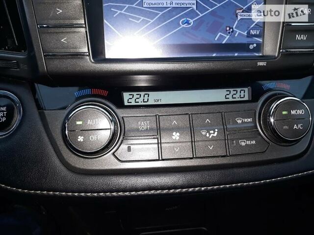 Синій Тойота РАВ 4, об'ємом двигуна 2 л та пробігом 253 тис. км за 16500 $, фото 33 на Automoto.ua