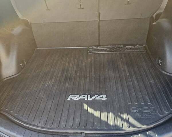 Синий Тойота РАВ 4, объемом двигателя 2.49 л и пробегом 180 тыс. км за 16000 $, фото 12 на Automoto.ua