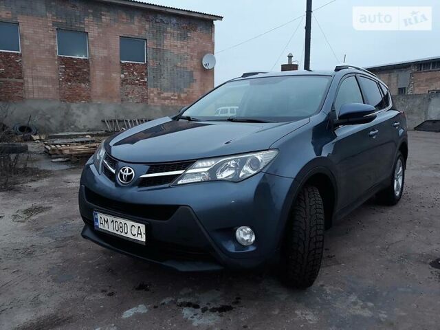 Синій Тойота РАВ 4, об'ємом двигуна 2 л та пробігом 253 тис. км за 16500 $, фото 2 на Automoto.ua