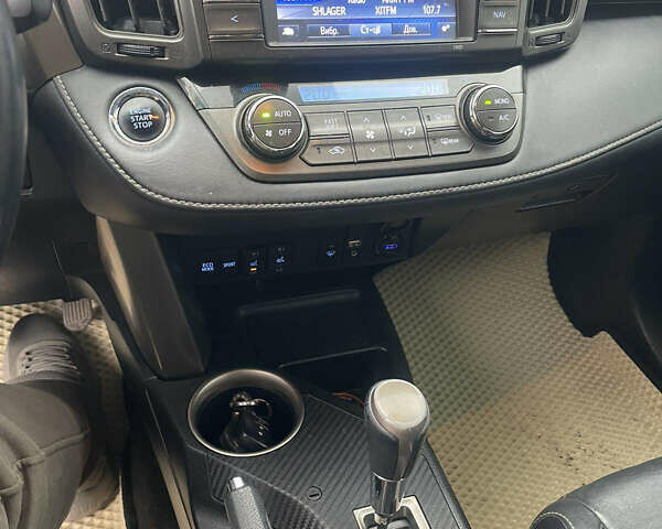 Синий Тойота РАВ 4, объемом двигателя 2.49 л и пробегом 144 тыс. км за 17800 $, фото 11 на Automoto.ua