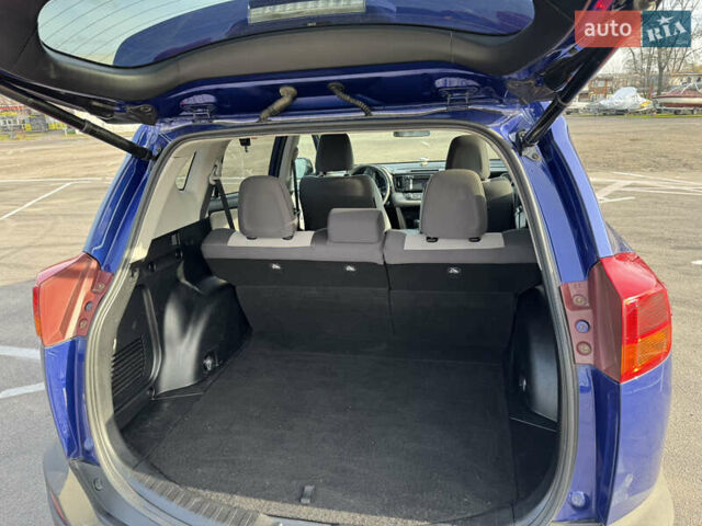 Синий Тойота РАВ 4, объемом двигателя 2.49 л и пробегом 201 тыс. км за 14400 $, фото 10 на Automoto.ua