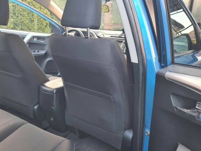 Синий Тойота РАВ 4, объемом двигателя 2.5 л и пробегом 186 тыс. км за 20000 $, фото 8 на Automoto.ua