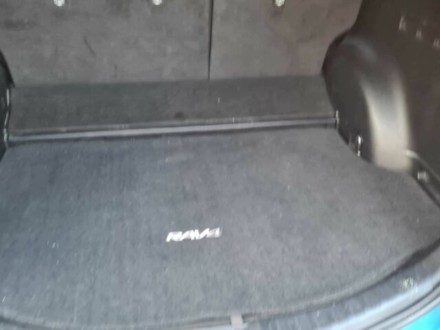 Синий Тойота РАВ 4, объемом двигателя 2.5 л и пробегом 186 тыс. км за 20000 $, фото 16 на Automoto.ua