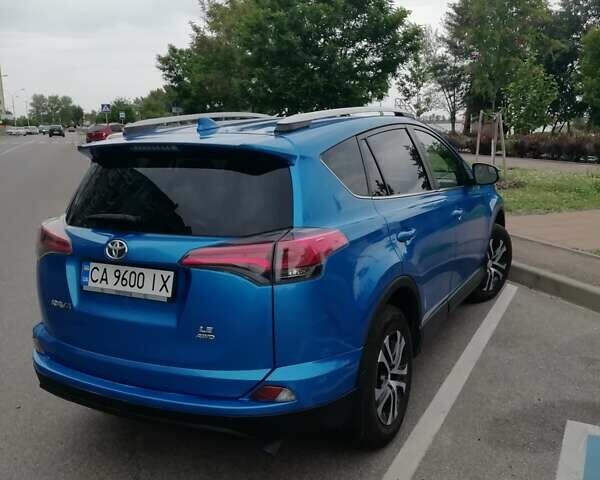 Синий Тойота РАВ 4, объемом двигателя 2.49 л и пробегом 96 тыс. км за 16900 $, фото 7 на Automoto.ua