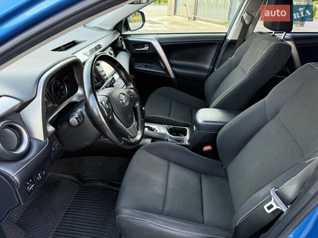 Синій Тойота РАВ 4, об'ємом двигуна 2.49 л та пробігом 77 тис. км за 18600 $, фото 18 на Automoto.ua