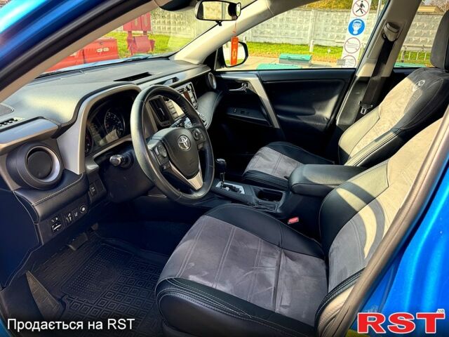 Тойота РАВ 4 2017 у Одесі на Automoto.ua Синій Тойота РАВ 4, об'ємом двигуна 2.5 л та пробігом 150 тис. км за 16500 $, фото 10 на Automoto.ua