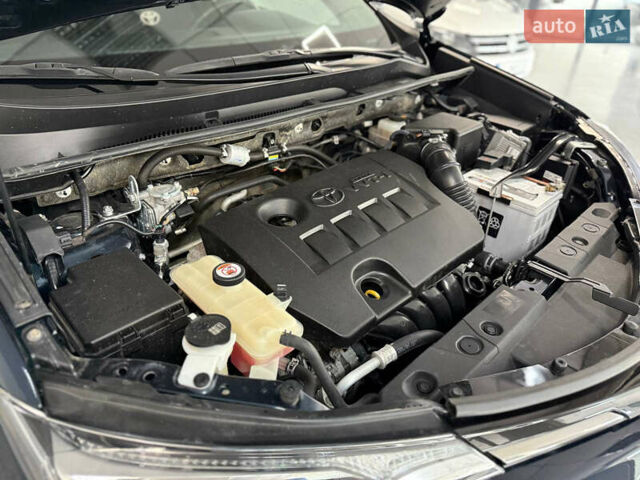 Тойота РАВ 4 2017 в Полтаве на Automoto.ua Синий Тойота РАВ 4, объемом двигателя 1.99 л и пробегом 175 тыс. км за 19900 $, фото 5 на Automoto.ua