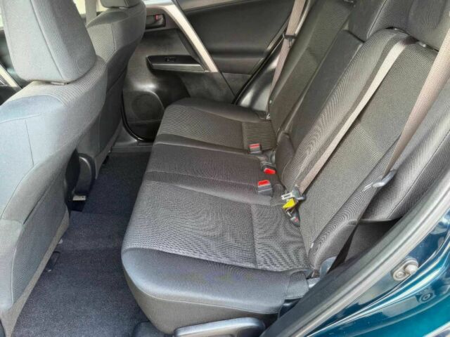 Тойота РАВ 4 2017 в Полтаве на Automoto.ua Синий Тойота РАВ 4, объемом двигателя 2.5 л и пробегом 57 тыс. км за 9800 $, фото 10 на Automoto.ua