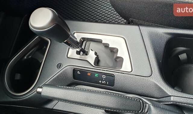 Тойота РАВ 4 2017 в Харькове на Automoto.ua Синий Тойота РАВ 4, объемом двигателя 2.5 л и пробегом 29 тыс. км за 27700 $, фото 14 на Automoto.ua