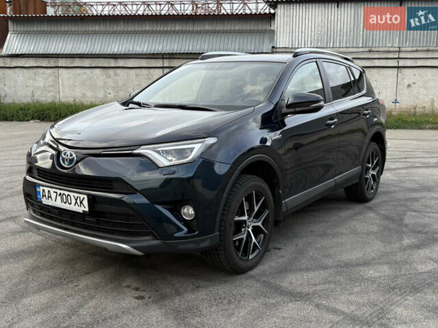 Тойота РАВ 4 2017 в Киеве на Automoto.ua Синий Тойота РАВ 4, объемом двигателя 2.49 л и пробегом 71 тыс. км за 25900 $, фото 1 на Automoto.ua