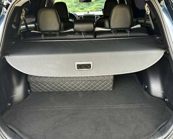 Тойота РАВ 4 2017 в Новомосковске на Automoto.ua Синий Тойота РАВ 4, объемом двигателя 2.49 л и пробегом 125 тыс. км за 22500 $, фото 22 на Automoto.ua