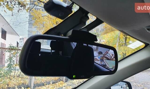 Тойота РАВ 4 2017 в Харькове на Automoto.ua Синий Тойота РАВ 4, объемом двигателя 2.5 л и пробегом 29 тыс. км за 27700 $, фото 6 на Automoto.ua