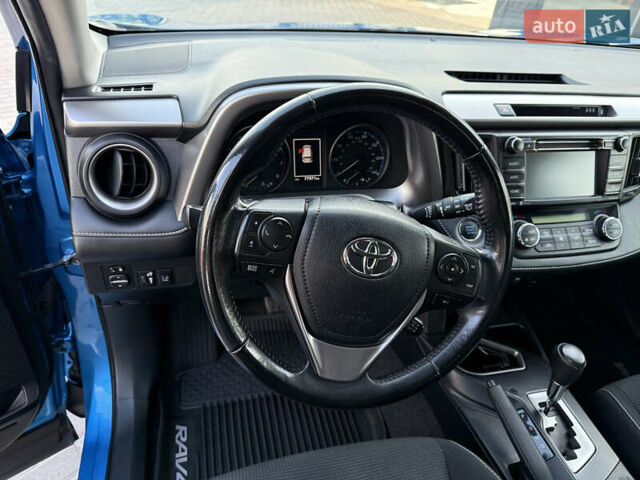 Синій Тойота РАВ 4, об'ємом двигуна 2.49 л та пробігом 77 тис. км за 18600 $, фото 16 на Automoto.ua