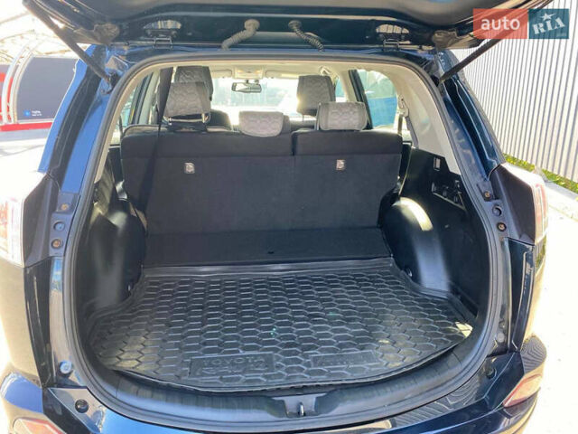 Синий Тойота РАВ 4, объемом двигателя 2.49 л и пробегом 68 тыс. км за 24500 $, фото 11 на Automoto.ua