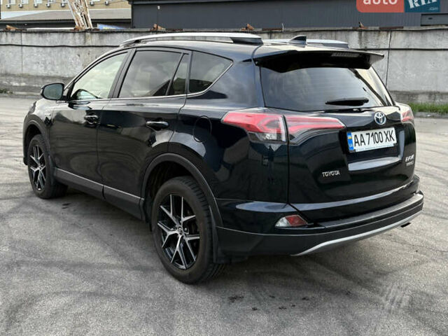 Тойота РАВ 4 2017 в Киеве на Automoto.ua Синий Тойота РАВ 4, объемом двигателя 2.49 л и пробегом 71 тыс. км за 25900 $, фото 3 на Automoto.ua